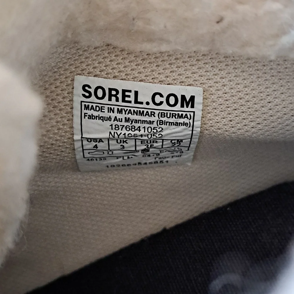 Sorel Girls Out & About Waterproof/Insulated Grey Felt/Black Rubber Ankle Boot 4